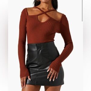 ASTR the label criss cross ribbed sweater